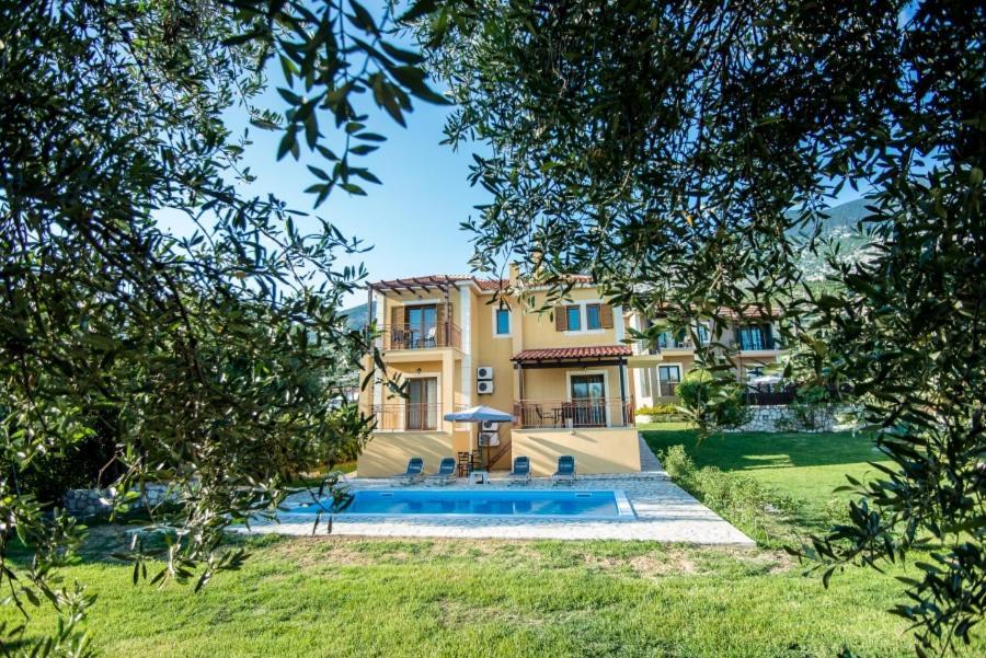 Villa Irida Afrato Bagian luar foto