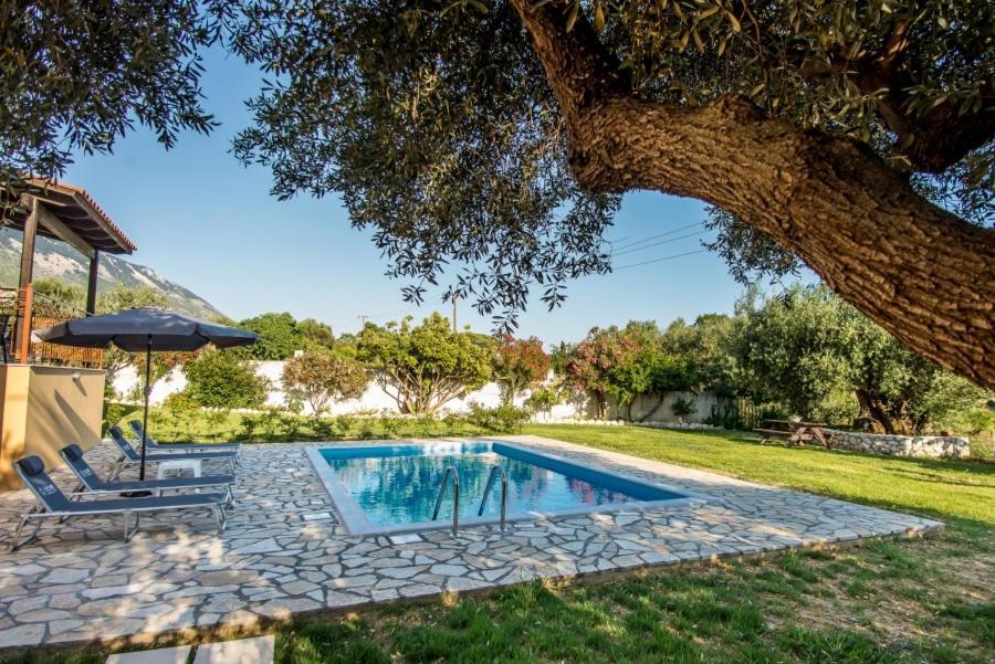 Villa Irida Afrato Bagian luar foto